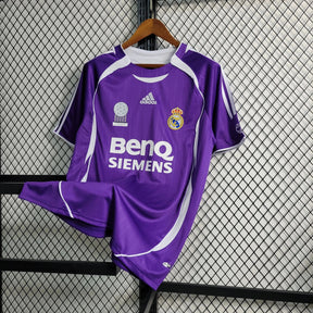 "Camisa Real Madrid Retrô Away 2006 - Torcedor Masculina Roxa - Netmantos"