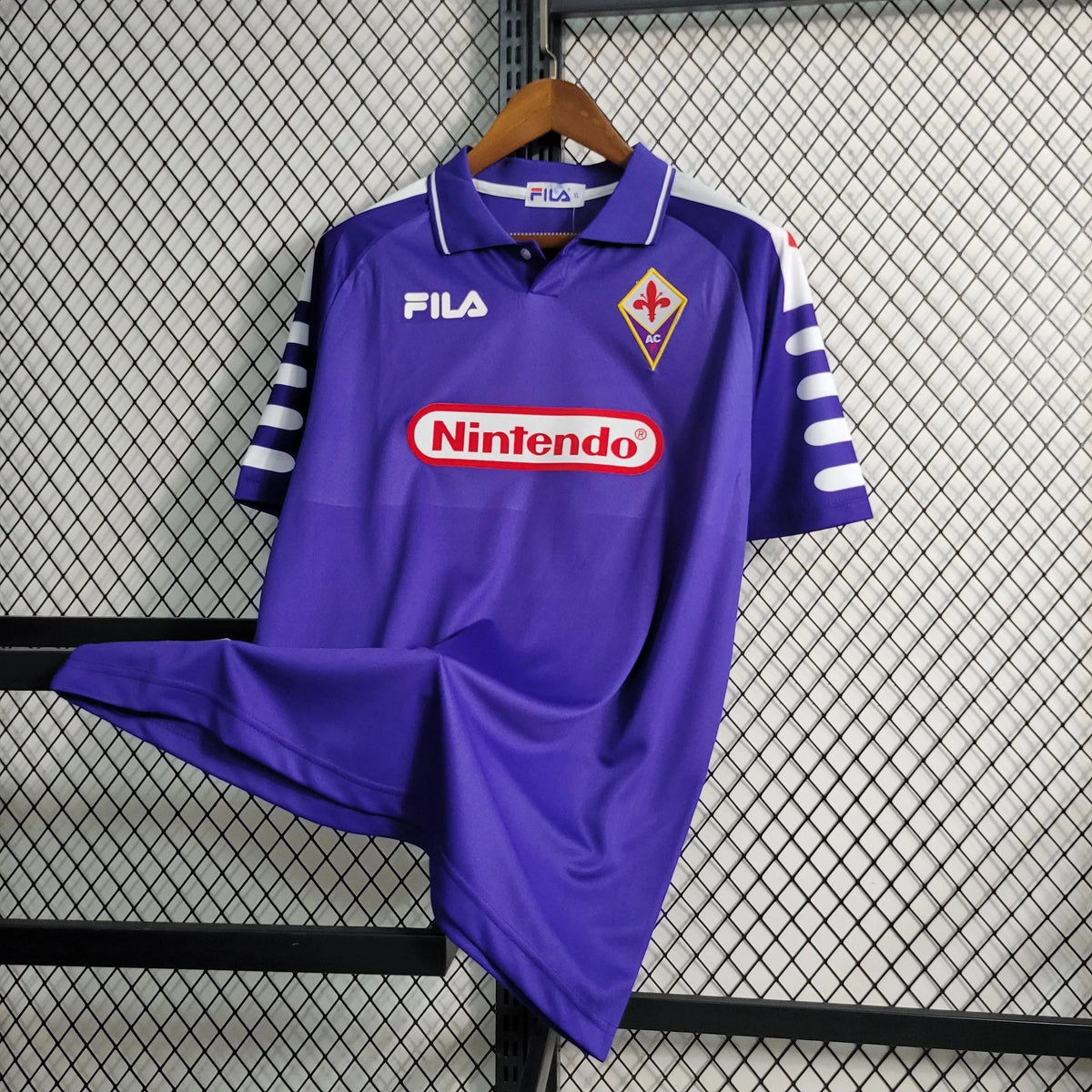 "Camisa Fiorentina Home Retrô 98/99 - Torcedor Masculina Roxa Nintendo - Netmantos"