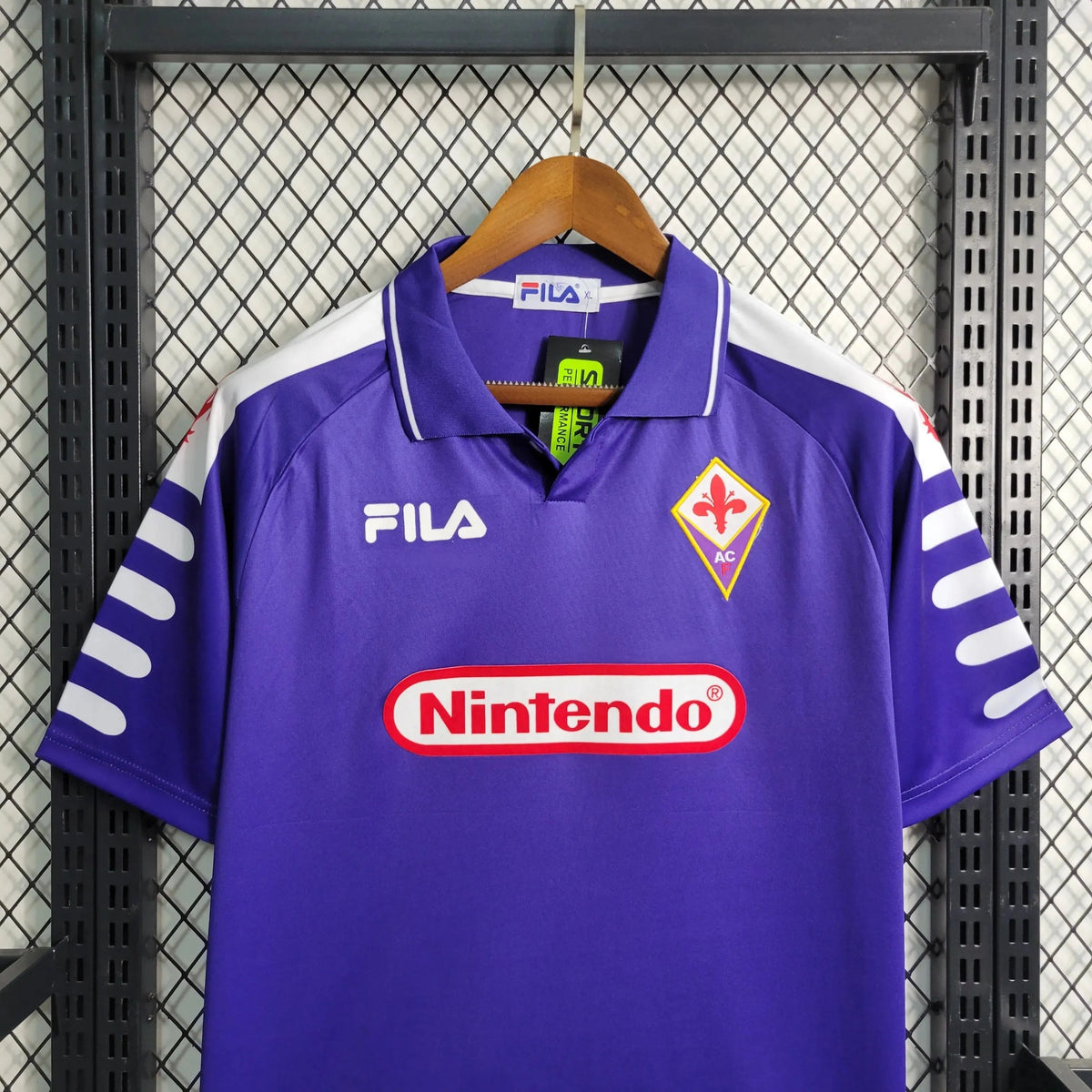 "Camisa Fiorentina Home Retrô 98/99 - Torcedor Masculina Roxa Nintendo - Netmantos"