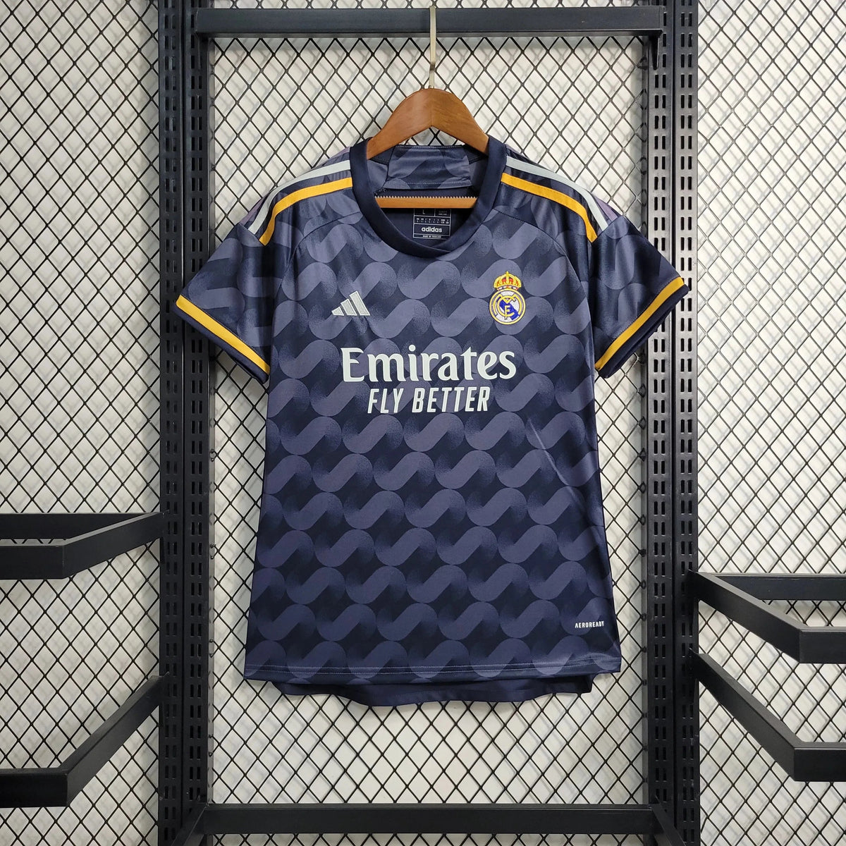"Camisa Real Madrid Away 23/24 - Torcedor Feminina Preta - Netmantos"
