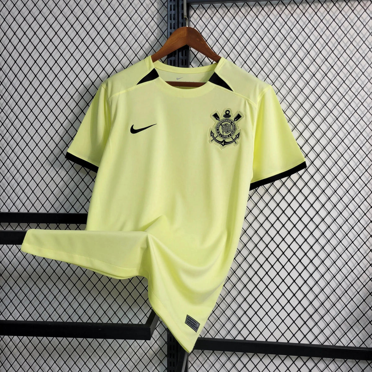 "Camisa Timão Treino 23/24 - Torcedor Masculina Amarela - Netmantos"