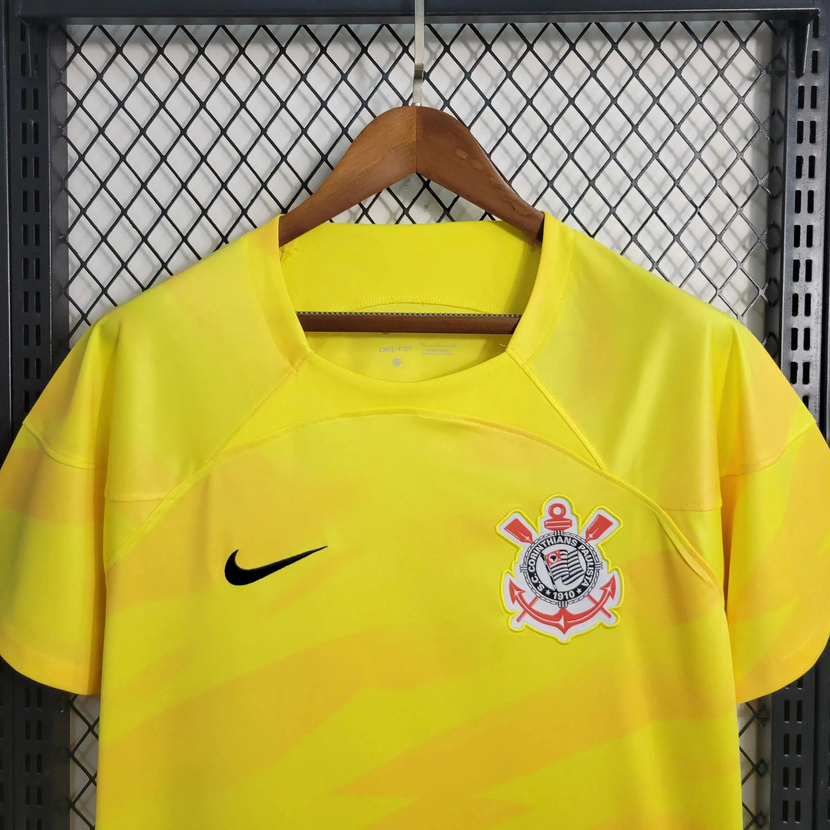 "Camisa Timão Goleiro 23/24 - Torcedor Masculina Amarela - Netmantos"