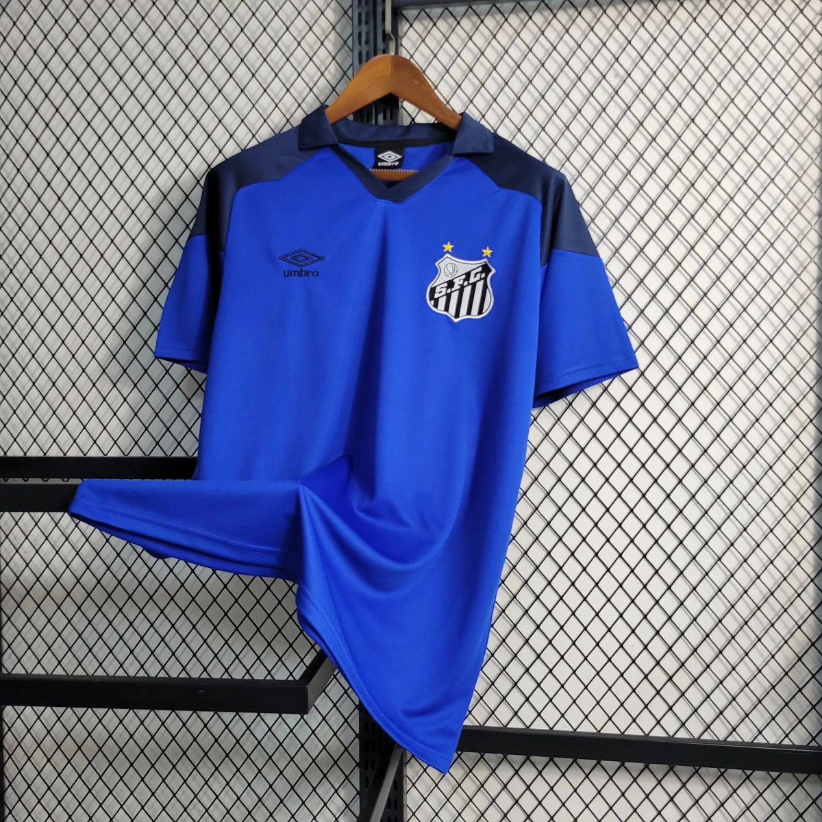 "Camisa Santista Treino 23/24 - Torcedor Masculina Azul - Netmantos"
