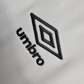 "Camisa Santista Home 23/24 - Torcedor Masculina Branca + Logo Blaze - Netmantos"
