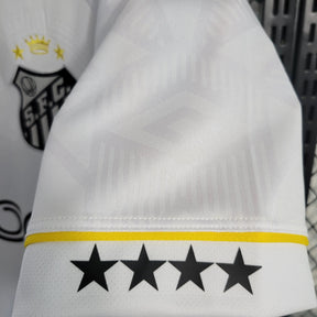 "Camisa Santista Home 23/24 - Torcedor Masculina Branca + Logo Blaze - Netmantos"