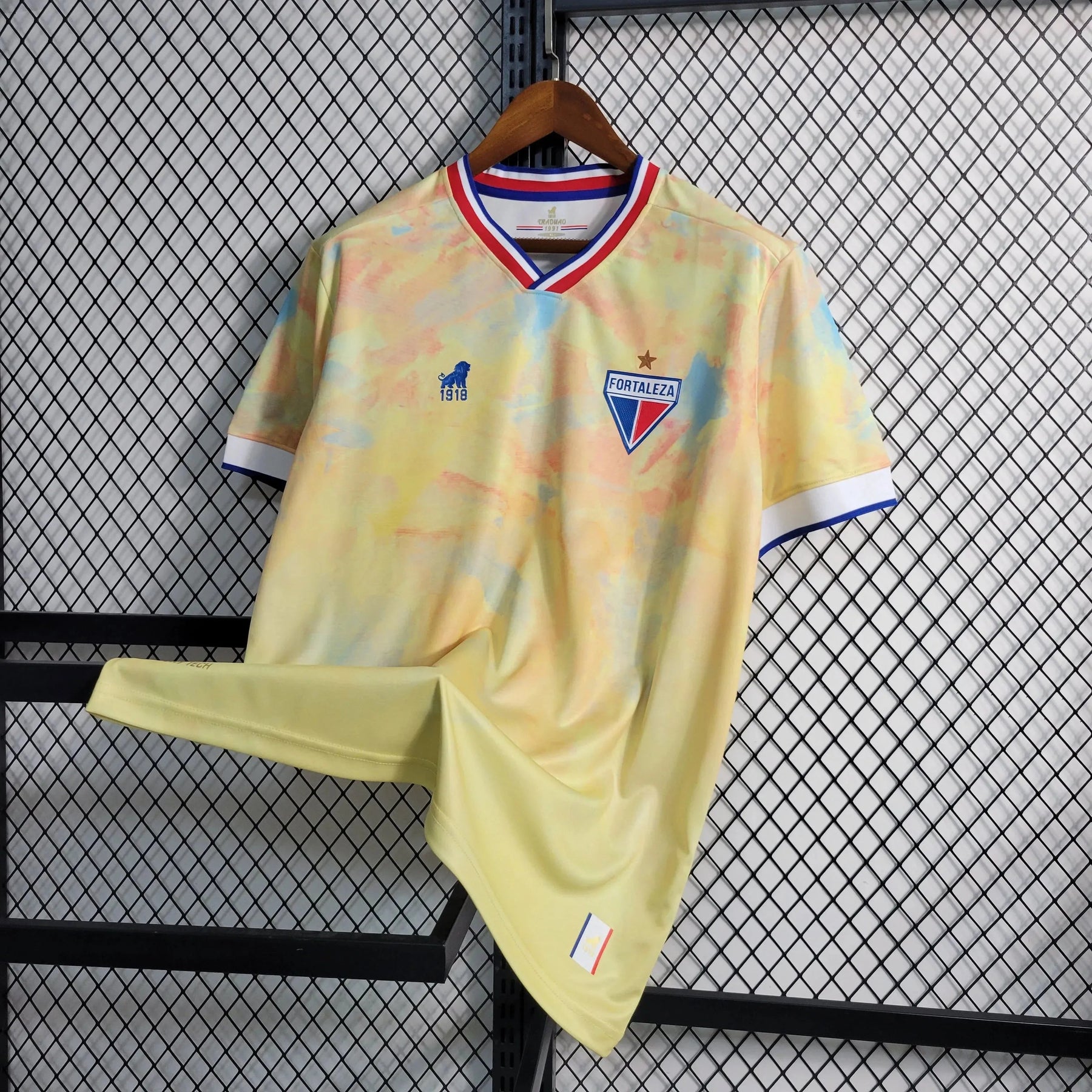 "Camisa Fortaleza Edição Especial 23/24 - Torcedor Masculina Amarela - Netmantos"