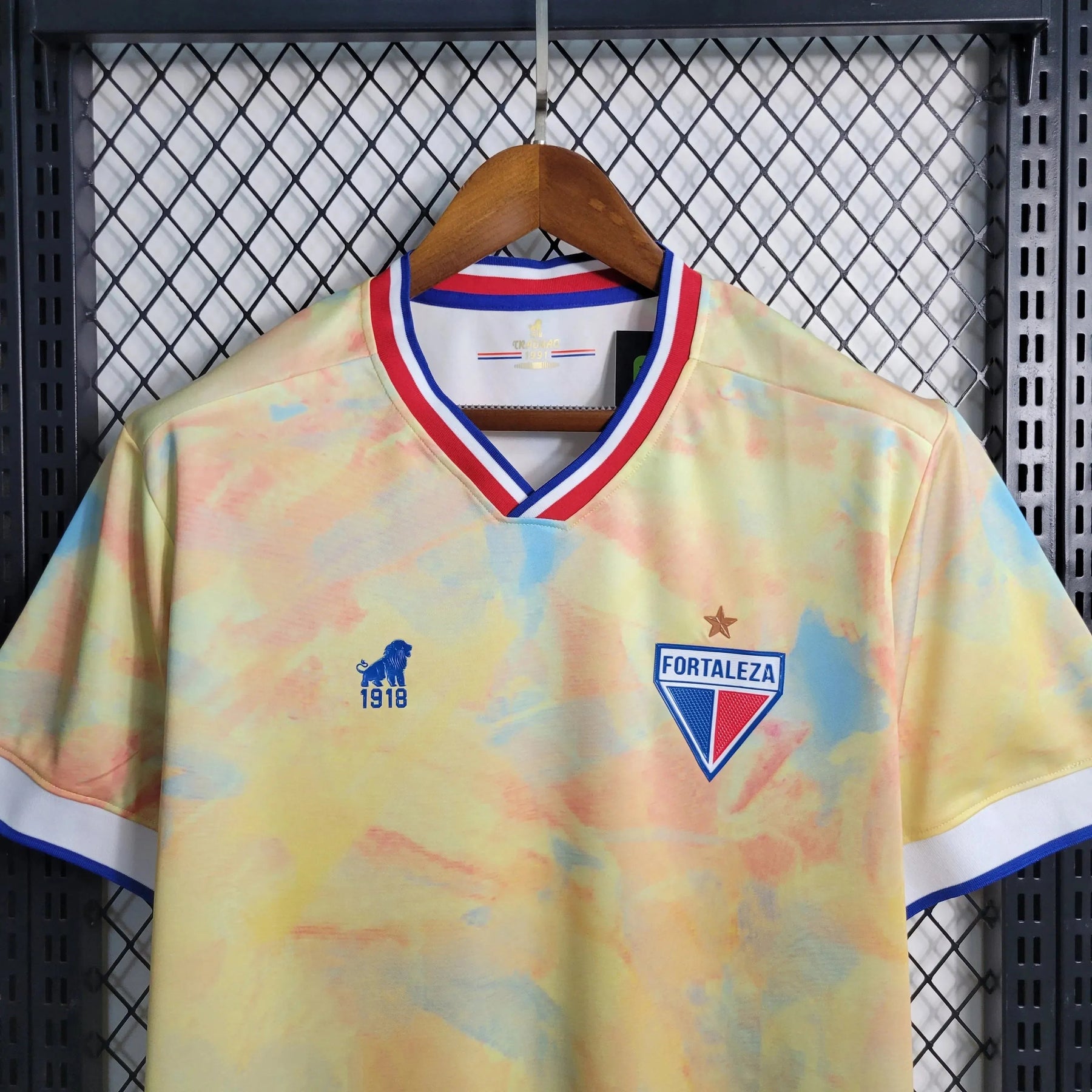 "Camisa Fortaleza Edição Especial 23/24 - Torcedor Masculina Amarela - Netmantos"