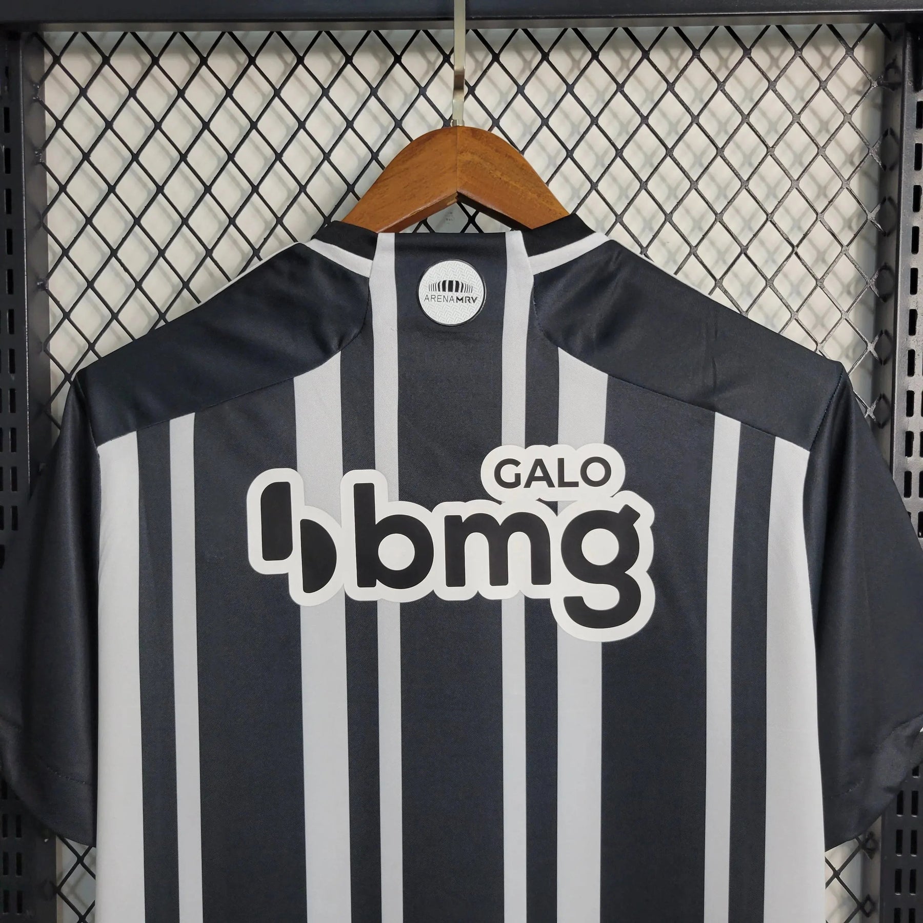 "Camisa Atlético Mineiro Home 23/24 - Torcedor Masculina Preta e Branca - Netmantos"