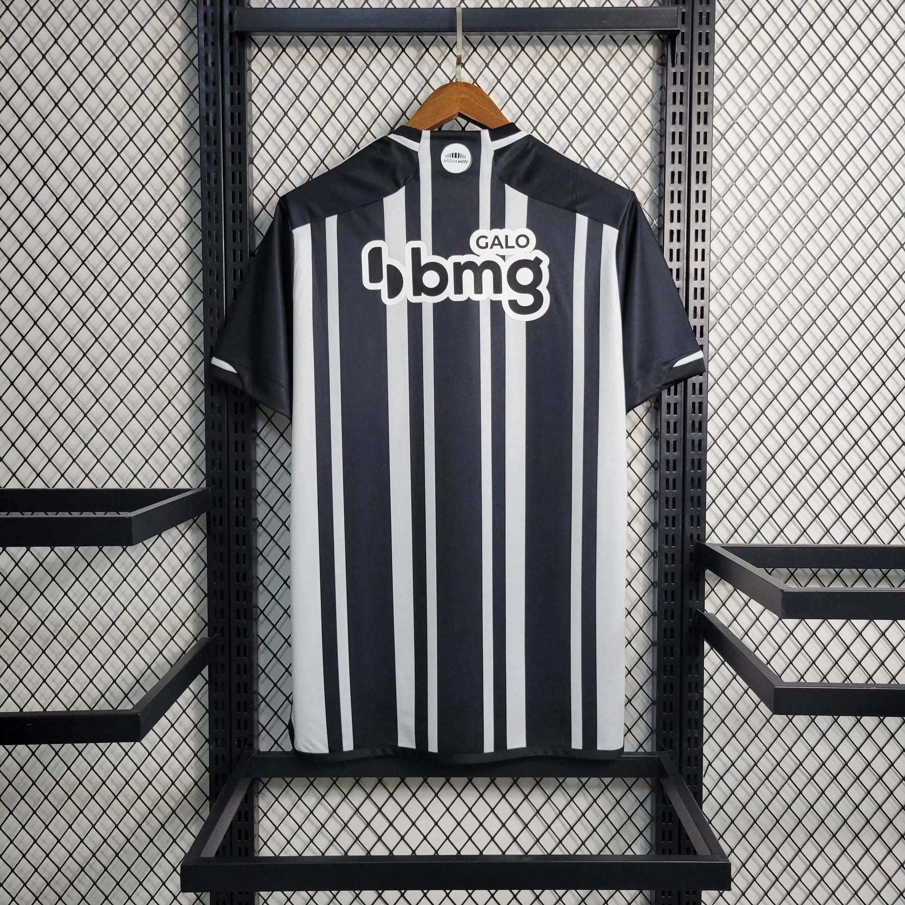 "Camisa Atlético Mineiro Home 23/24 - Torcedor Masculina Preta e Branca - Netmantos"