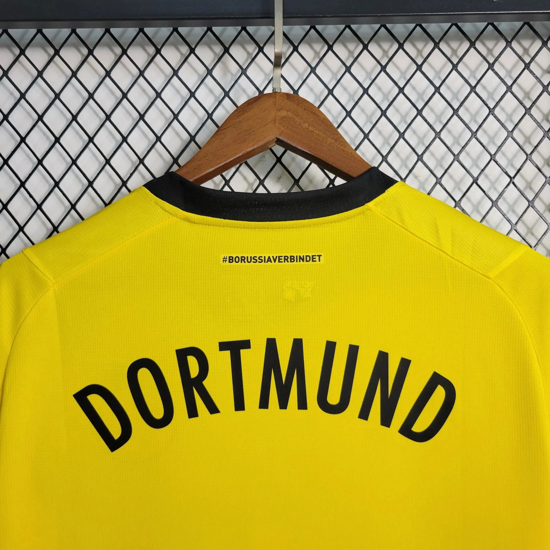 "Camisa Borussia Dortmund Home 23/24 - Torcedor Masculina Amarela - Netmantos"