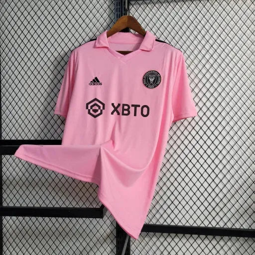 "Camisa Inter Miami Home 22/23 - Torcedor Masculina Rosa + Patch Messi - Netmantos"