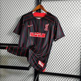 "Camisa Liverpool x Lebron James 23/24 - Torcedor Masculina - Netmantos"