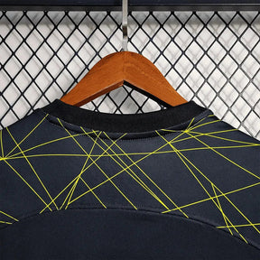 "Camisa PSG V Away 23/24 - Torcedor Masculina Preta e Amarela - Netmantos"