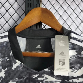 "Camisa Lyon Away 22/23 - Torcedor Masculina Preta e Branca - Netmantos"