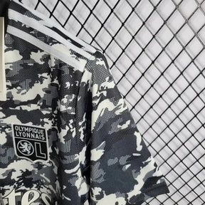 "Camisa Lyon Away 22/23 - Torcedor Masculina Preta e Branca - Netmantos"