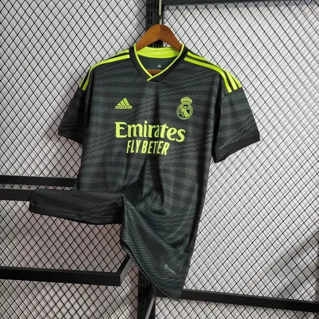 "Camisa Real Madrid III Away 22/23 - Torcedor Masculina Preta e Verde - Netmantos"