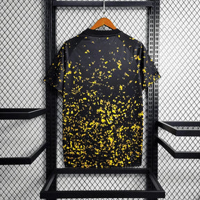 "Camisa Real Madrid Edição Especial 20/21 - Torcedor Masculina Preta e Amarela - Netmantos"