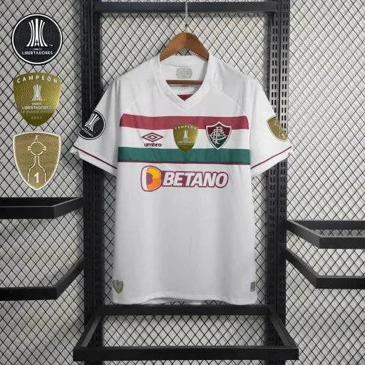 "Camisa Fluminense Away 23/24 - Torcedor Masculina Branca + Patches Libertadores - Netmantos"