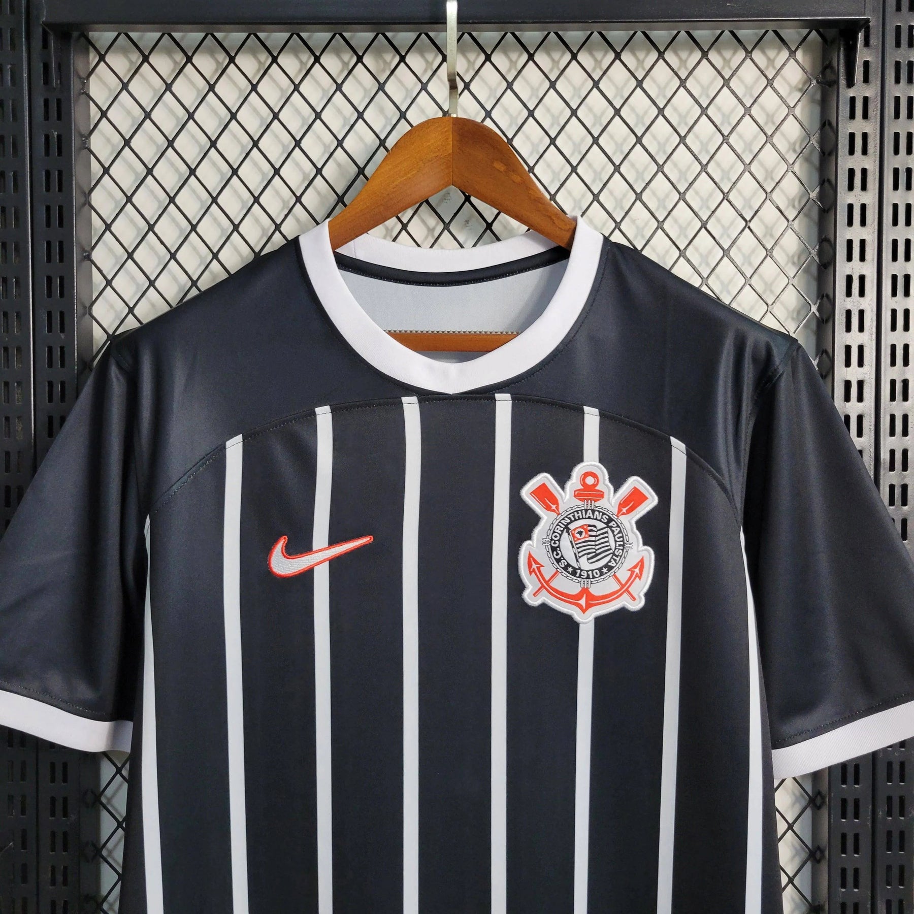 "Camisa Timão Away 23/24 - Torcedor Masculina Preta - Netmantos"