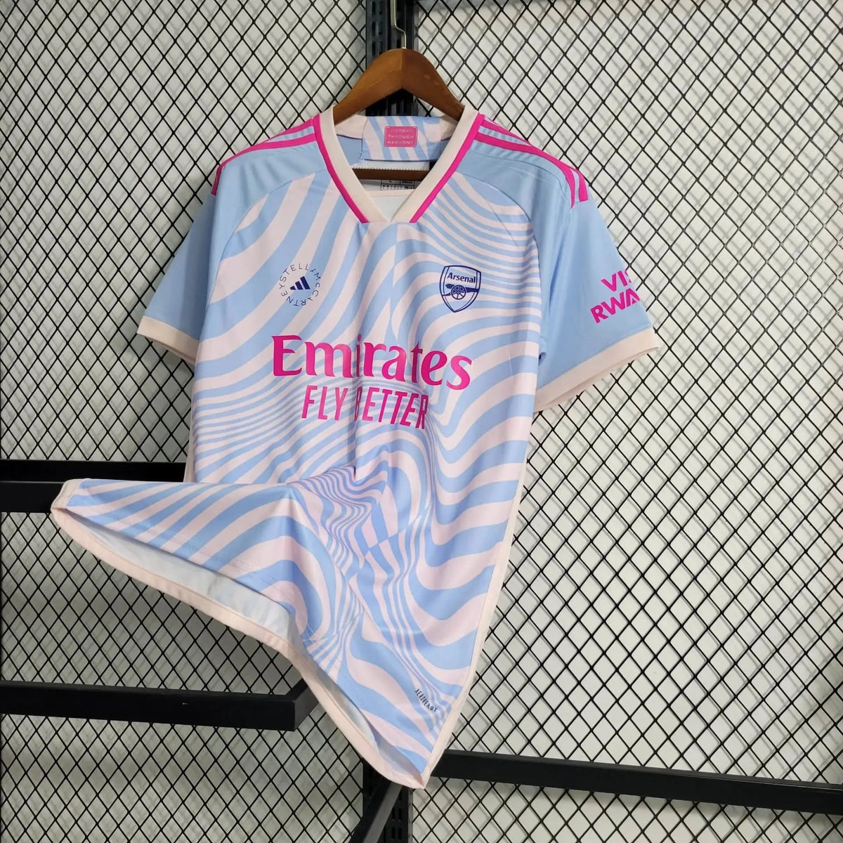Camisa Arsenal Treino 23/24 - Torcedor Masculina Azul e Rosa - Netmantos