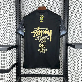 Camisa Brasil x STUSSY Cristo Redentor - Torcedor Masculina Preta - Netmantos