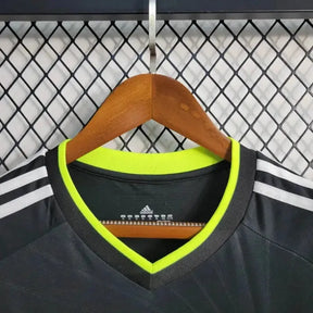 Camisa Real Madrid Away Retrô 2010/11 - Torcedor Masculina Preta e Verde Manga Longa - Netmantos