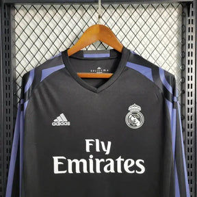 Camisa Real Madrid Away Retrô 2016/17 - Torcedor Masculina Preta e Roxa Manga Longa - Netmantos