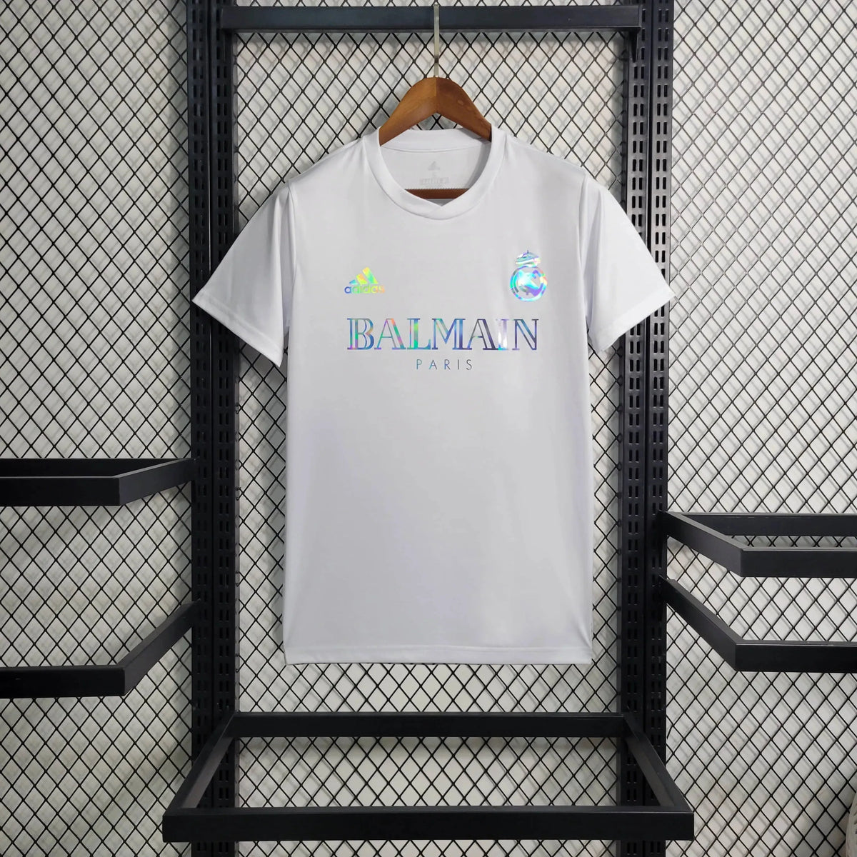Camisa Real Madrid BALMAIN 23/24 - Torcedor Masculina Refletiva Branca - Netmantos