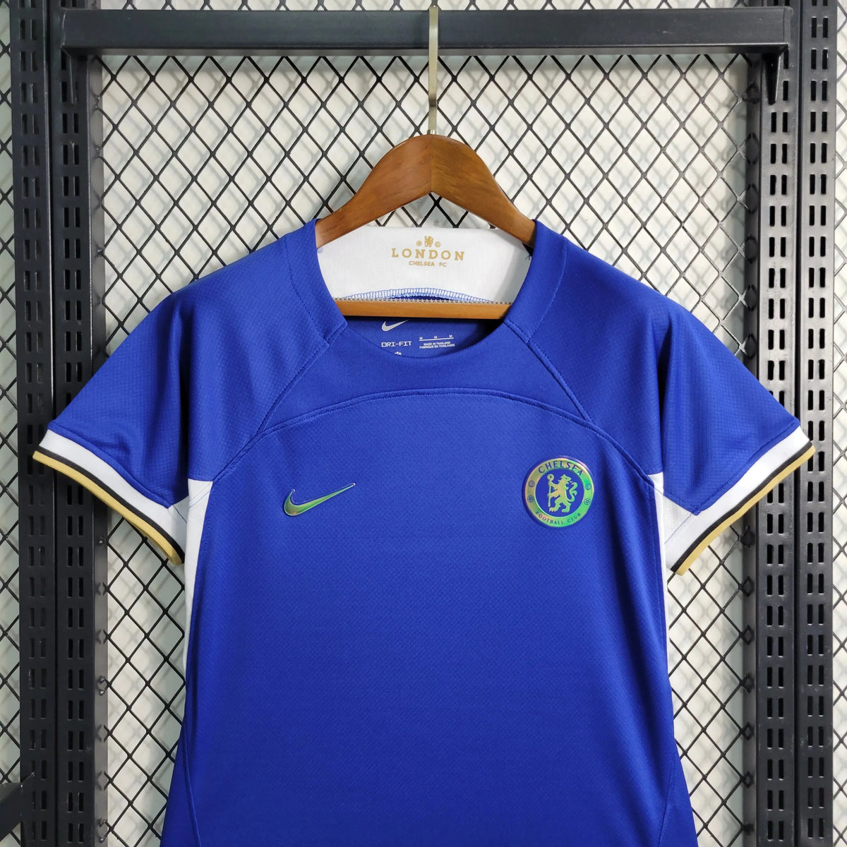 Camisa Chelsea Home 23/24 - Torcedor Feminina Azul Refletiva - Netmantos