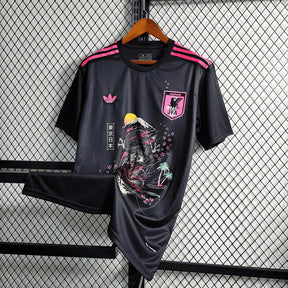 Camisa Japão Edição Especial 23/24 - Torcedor Masculina Preta e Rosa - Netmantos