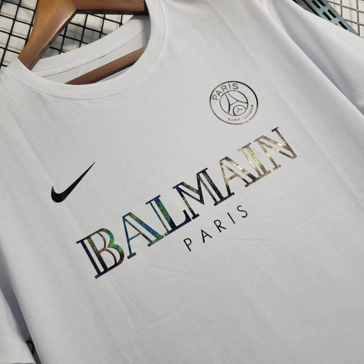 Camisa PSG Refletiva 23/24 - Torcedor Masculina BALMAIN Branca - Netmantos