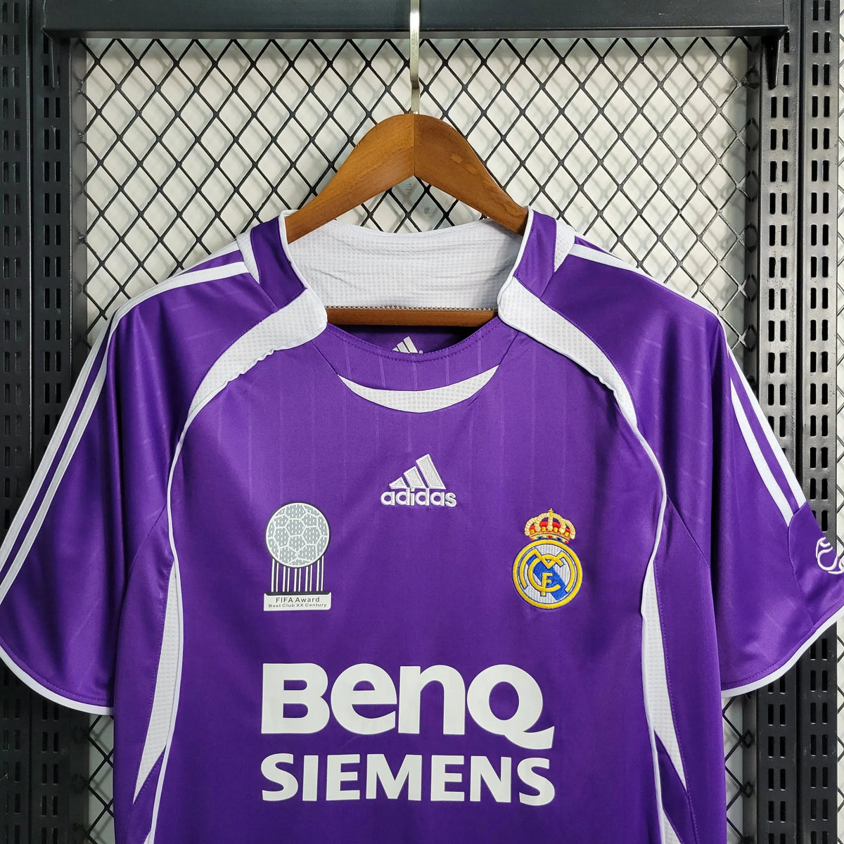 Camisa Real Madrid Retrô Away 2006 - Torcedor Masculina Roxa - Netmantos